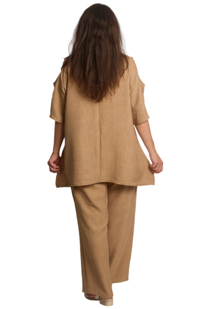 Costum tunică cu umerii goi și pantaloni mocha