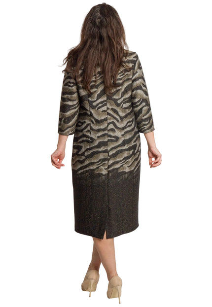 Rochie formală cu broșă în mărimi mari - Model spectaculos