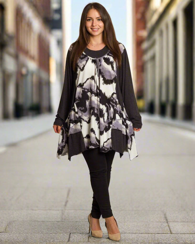 Tunică colorată, decupată, cu buzunare, în mărimi mari