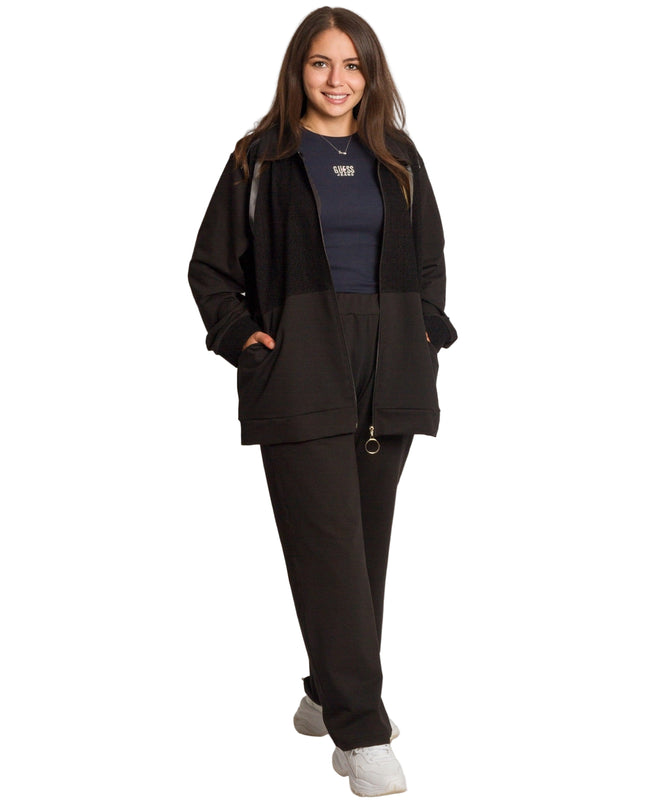 Ținută sport maxi pentru femei, cu o croială confortabilă