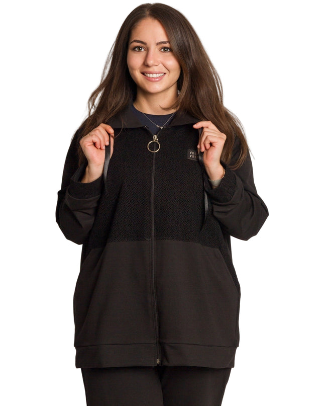 Ținută sport maxi pentru femei, cu o croială confortabilă