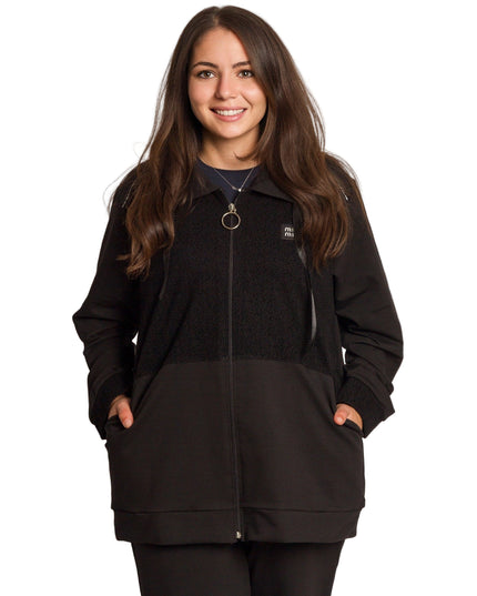 Ținută sport maxi pentru femei, cu o croială confortabilă