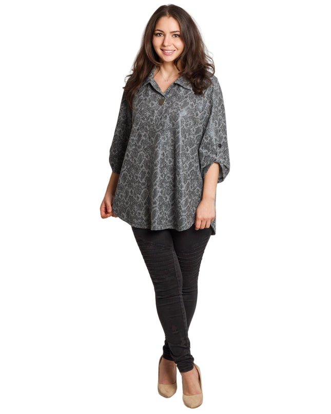 Tunică maxi formală cu un decolteu spectaculos și șifon cu imprimeu alb-negru