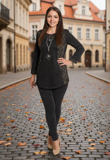 Tunică lejeră în mărimi mari cu accente din piele