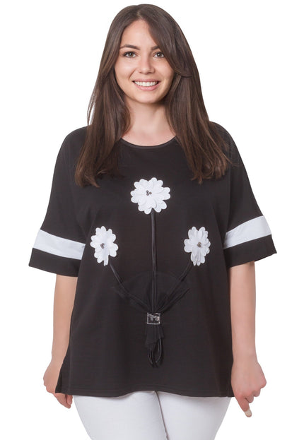 Черна дамска блуза с апликация на цветя - флорален десен - еластична и удобна - Пролет - Лято - Произведено в България - Maxi Market