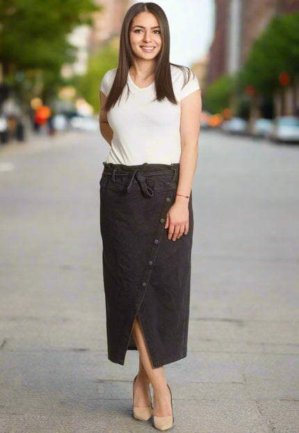 Черна дънкова макси пола с декоративни копчета - Maxi Market