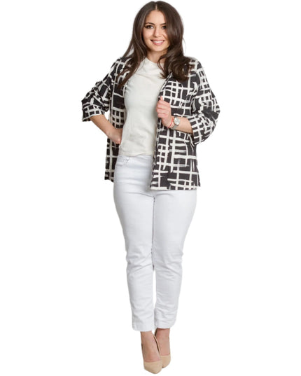 Черно - бяло сако с геометричен десен в големи размери - Maxi Market