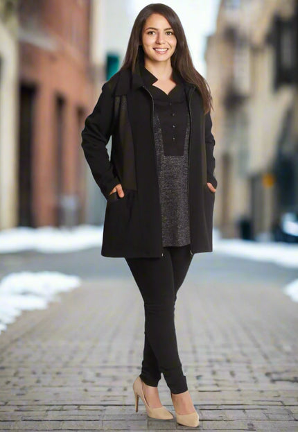 Дамски черен жакет в големи размери с цип и якичка - Maxi Market