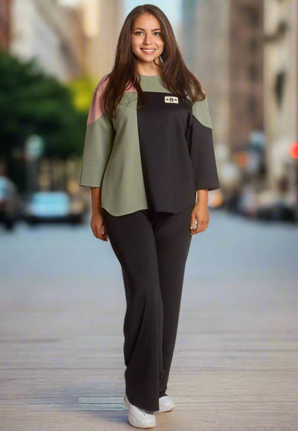 Дамски екип в големи размери от блуза и черен панталон - Maxi Market