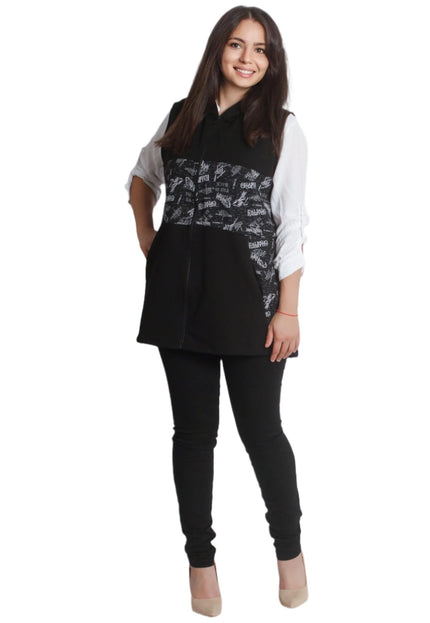 Дамски елек с качулка и джобове в черен цвят - Големи размери - Maxi Market