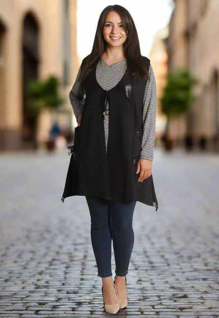 Дамски елек в големи размери - С джобове - Maxi Market