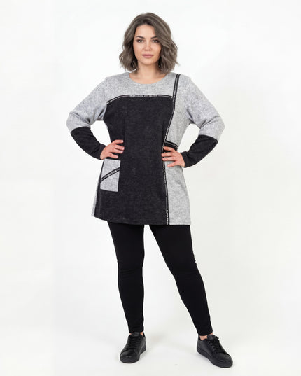 Сива туника в големи размери с черен акцент и джоб