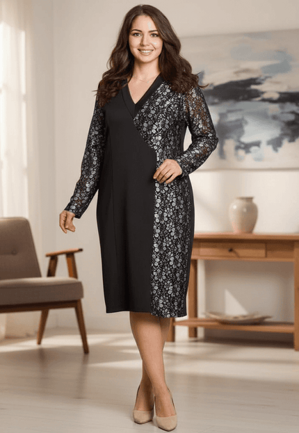 Rochie decupată din șifon cu flori mov