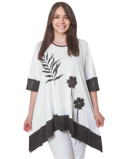 Елегантна бяла туника с апликация на цветя - разкроена кройка - еластична материя - Пролет - лято - Произведено в България - Maxi Market