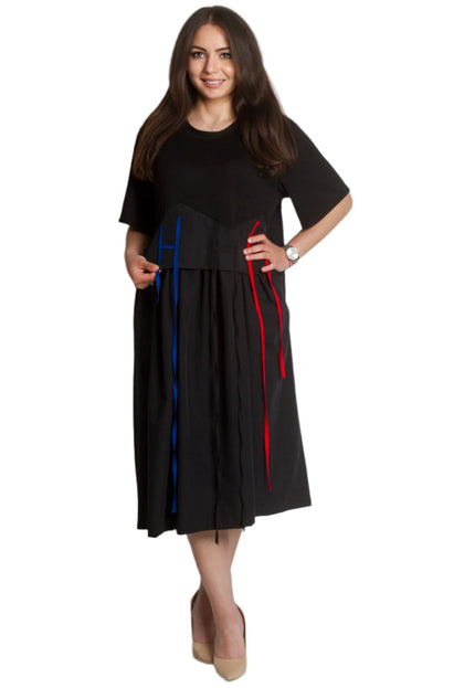 Елегантна черна рокля с декоративни ленти и разкроен силует - Maxi Market