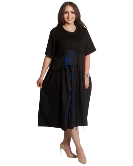 Елегантна черна рокля с декоративни ленти и разкроен силует - Maxi Market