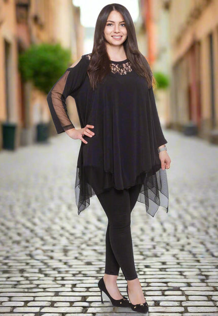 Елегантна дамска туника от тюл в макси размери - официална - разкроена кройка - сезон есен - зима - произведено в България - Maxi Market