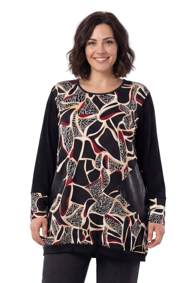 Елегантна макси туника с цветен геометричен десен и джобове от еко кожа, заснета отпред върху бял фон.