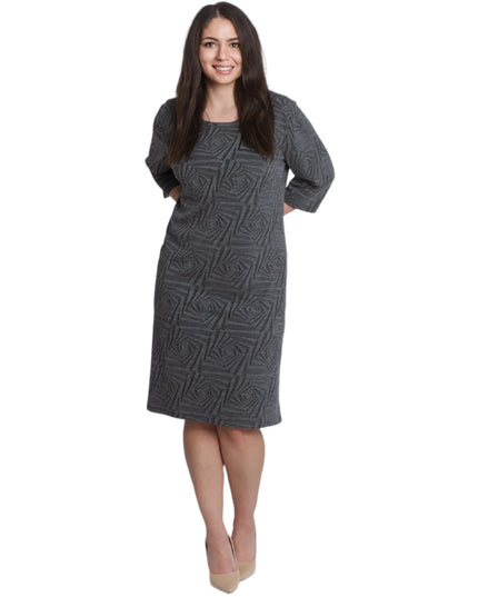 Елегантна права рокля с геометричен релефен десен в сив цвят - Maxi Market