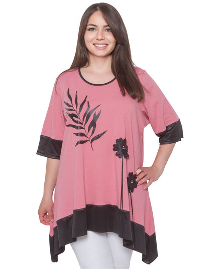 Елегантна туника в пепел от рози с апликация на цветя - разкроена кройка - еластична материя - Пролет - лято - Произведено в България - Maxi Market