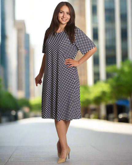 Лятна тъмносиня рокля на бели точки със свободна кройка - Maxi Market