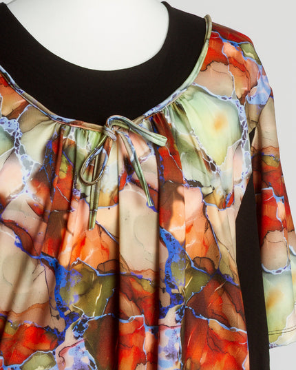 Многоцветна разкроена туника с джобове и връзки на деколтето - Maxi Market