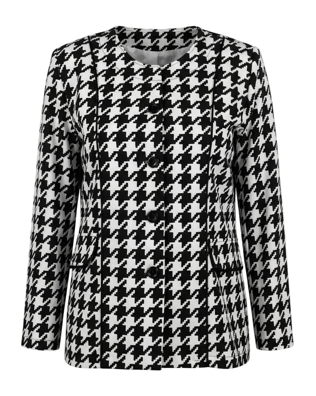 Официално дамско сако пепит в бяло, голям размер, с обло деколте, черни копчета и декоративни кантове, заснето отпред на бял фон.