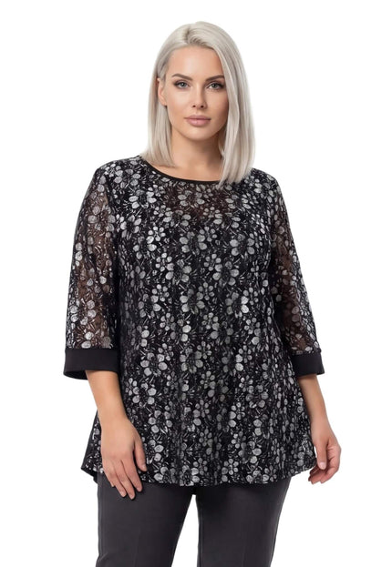Официална черна макси туника с красива флорална дантела и свободна разкроена кройка, поглед отпред върху модел.