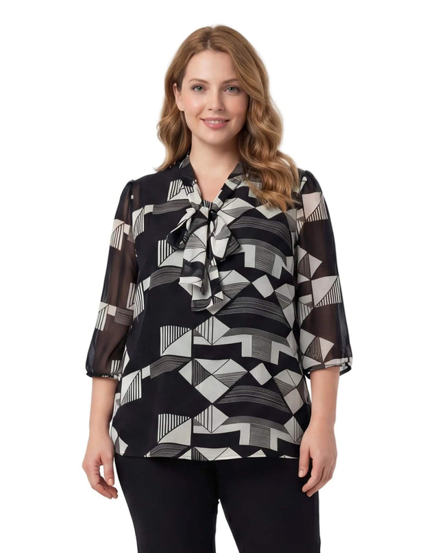 Официална черна макси туника с геометричен принт, панделка и 7/8 ръкави, заснета отпред върху модел.