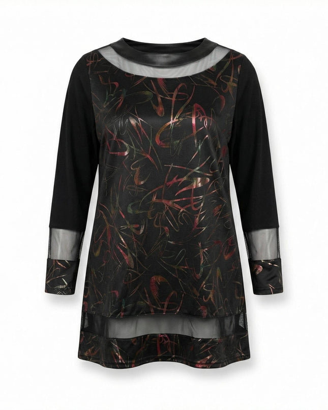 Официална черна туника големи размери с цветен абстрактен десен и прозрачни мрежести панели на деколтето и подгъва, заснета на бял фон.