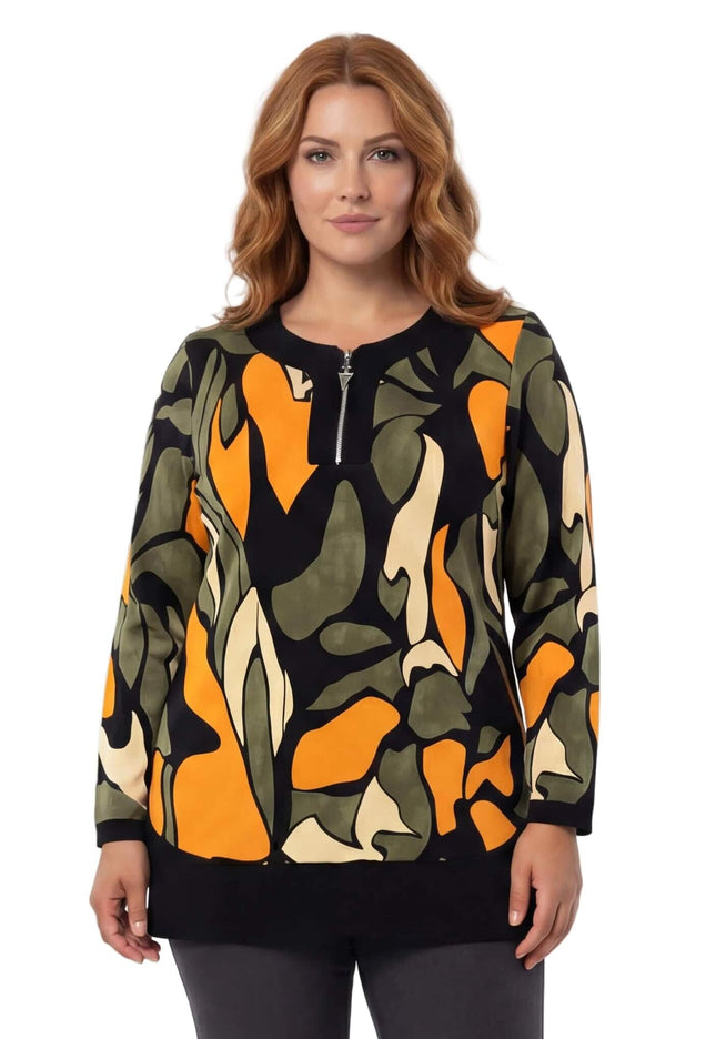 Официална разкроена макси туника с функционален цип на деколтето и шарен абстрактен принт в зелено и оранжево, заснета отпред.