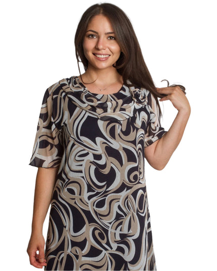 Официална шифонена рокля с цвете в черно - бежов десен - Maxi Market