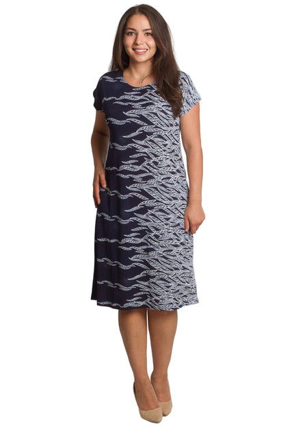 Права тъмносиня рокля в макси размери с релефен десен - Maxi Market