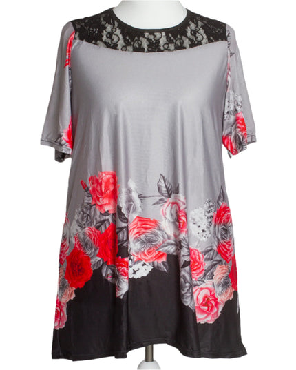 Сива елегантна туника с флорален бордюр и дантелен акцент - Maxi Market