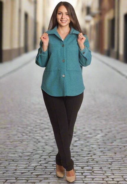 Стилен жакет с джобове в петролен цвят и големи размери - Maxi Market