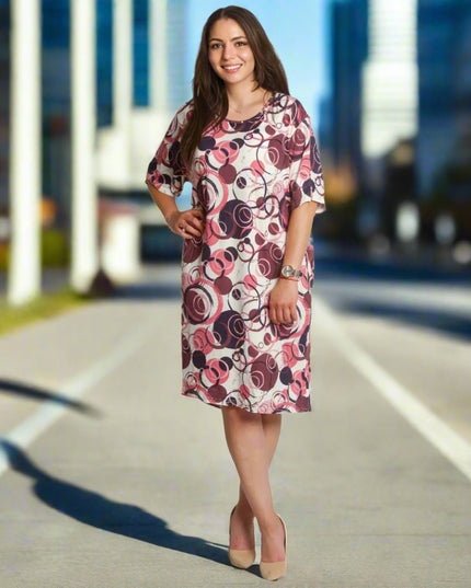 Свободна рокля с абстрактен десен и джобове в макси размери - Maxi Market