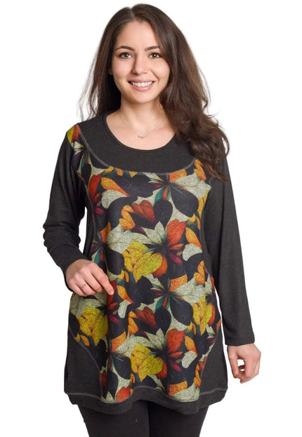 Тъмносива туника с цветен принт на листа, дълги ръкави и обло деколте, заснета отпред върху модел.