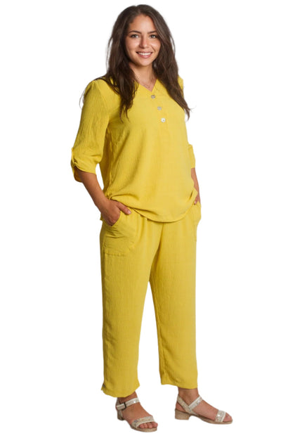 Жълта риза с V - образно деколте и декоративни копчета - Maxi Market